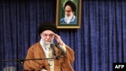 د ایران رهبر علي خامنه يي