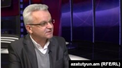 Председатель Степанакерского пресс-клуба Гегам Багдасарян в студии «Азатутюн ТВ», 2 февраля 2015 г.