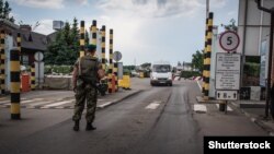 КПП в Харківській області на кордоні із Росією. Червень 2015 року