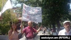 Гражданский активист Вардан Гераветян борется за права граждан (архив)